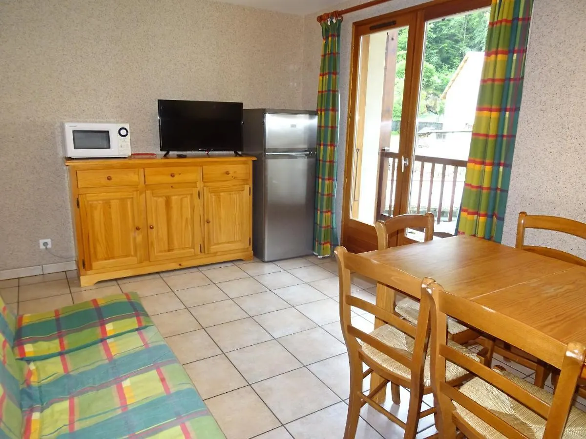 L'Edelweiss Apartment La Chapelle-en-Valgaudemar 0*,